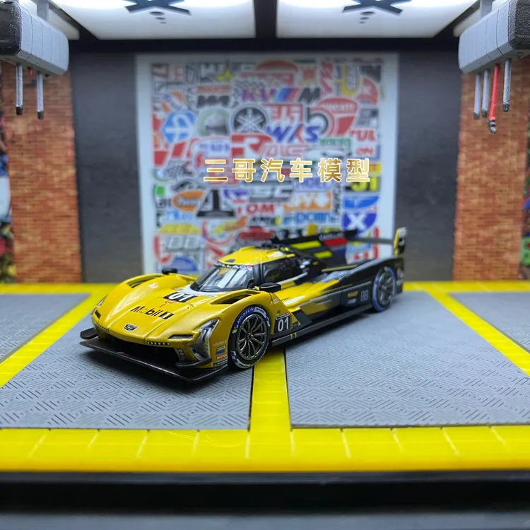 MINI GT 1:64 #1004 凯迪拉克 V系列 1号 仿真合金汽车模型摆件