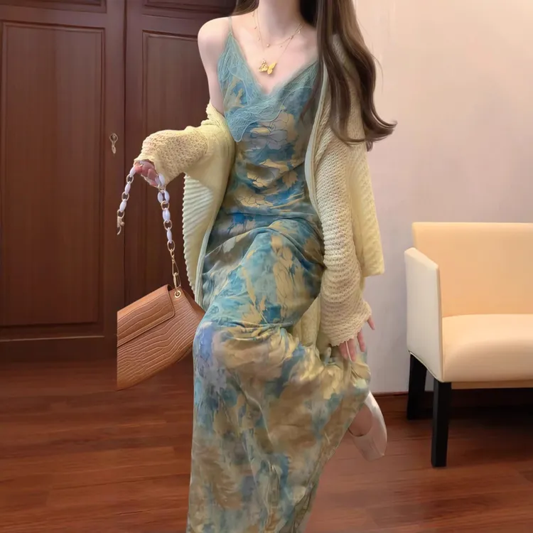 开春穿搭套装裙女大码胖mm新中式蕾丝吊带连衣裙气质绝美V领裙子