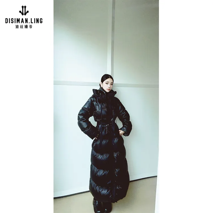 【迪丝嫚苓】黑色羽绒服冬季保暖时尚加厚连帽显瘦宽松休闲修身W