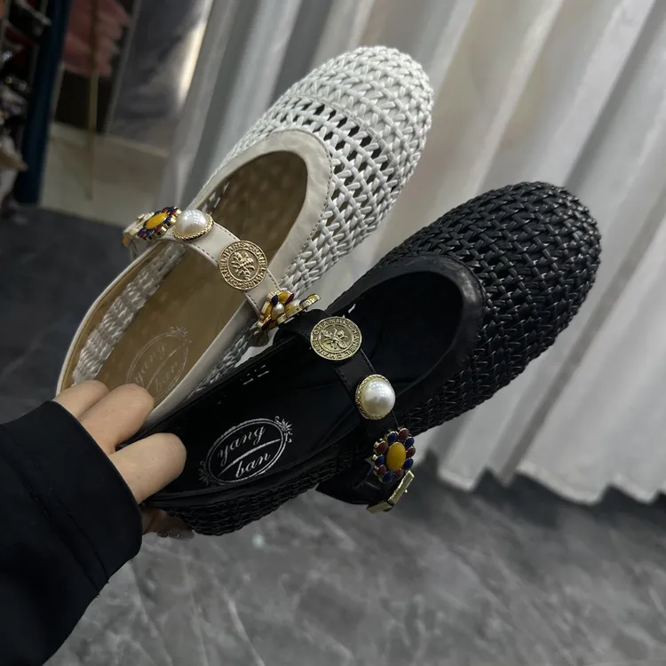 编织圆头平底空玛丽珍鞋单鞋时尚百搭女士鞋子复古彩钻鞋子