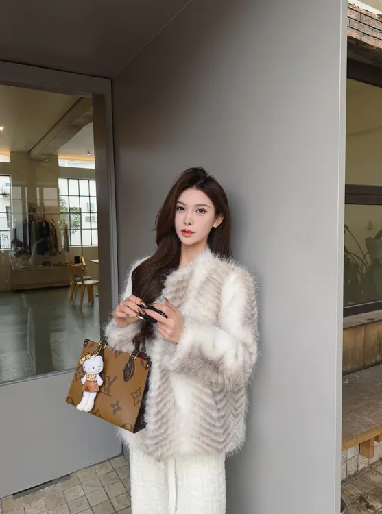 KZN·STUDIO【浅滩银珠】喜马拉雅色日晖狐冬季新款外套8123
