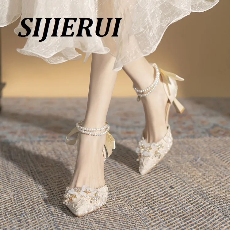 SIJIERUI蝴蝶结中空高跟鞋女2025年夏季气质珍珠链尖头细跟凉鞋女