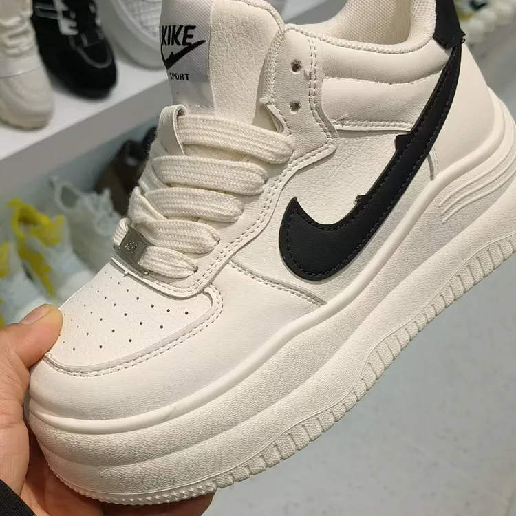 厚底舒适高帮鞋加绒鞋子秋季高帮软底女鞋拼色圆头