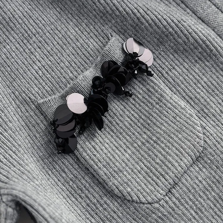 精致女圆领秋冬开衫拉链双头显瘦高级感针织新款亮片外