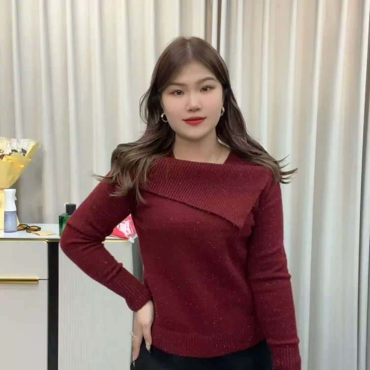 小鑫肝@现货浮力不规则一字肩亮丝修身减龄百搭毛衣 9222