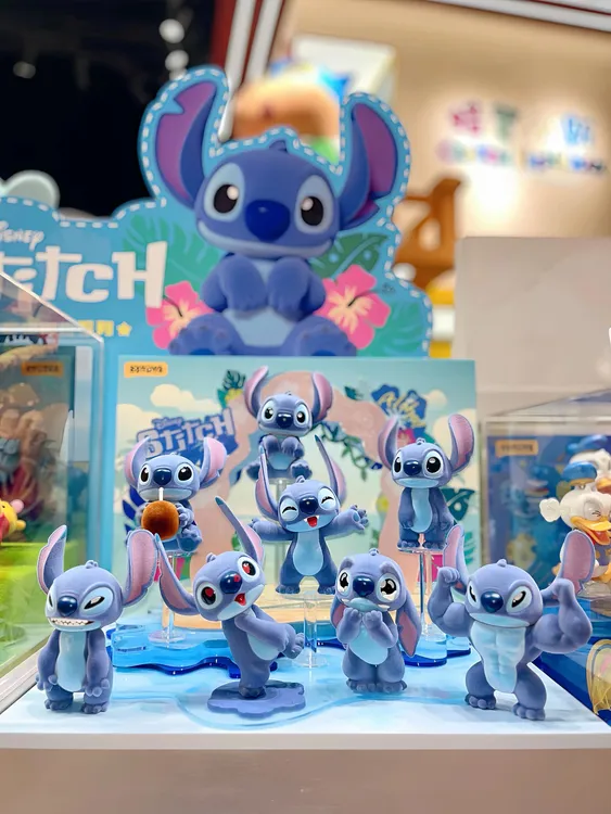 正品迪士尼史迪奇怪可爱植绒盲盒决战钢圈摆件手办潮玩史迪奇盲盒