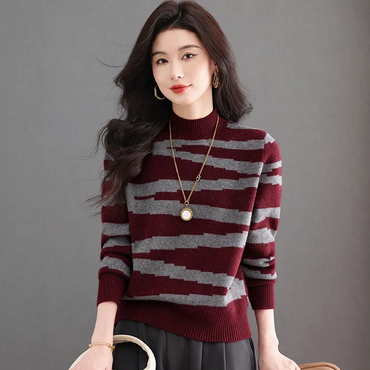 独特漂亮条纹打底衫2025新款洋气短款毛衣宽松显瘦半高领针织上衣