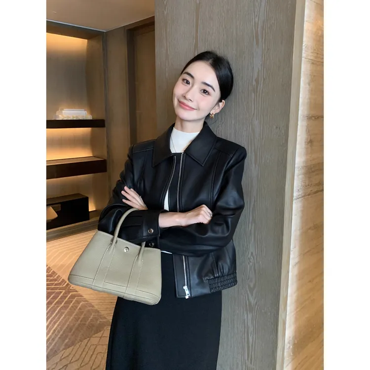 黑色短款皮衣外套女2025年秋冬新款复古翻领机车皮夹克高级设计感