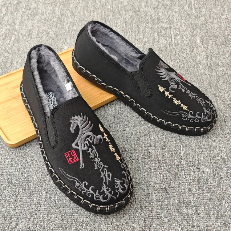 冬季加绒加厚保暖老北京布鞋男刺绣国潮布鞋一脚蹬舒适软底工作鞋