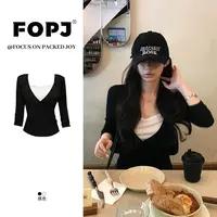 FOPJ韩系辣妹纯欲风V领假两件长袖t恤女设计感修身显瘦打底衫上衣