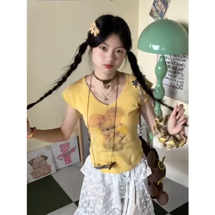 美式复古短袖t恤女可爱兔子印花设计感v领夏季修身显瘦短款上衣夏