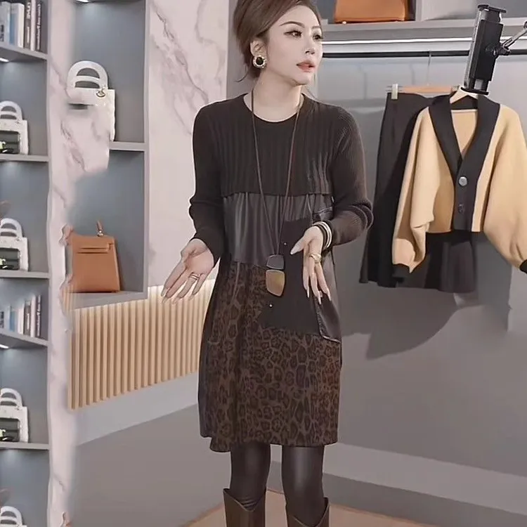 时尚豹纹针织拼接连衣裙秋冬季新款毛衣裙子女中长款针织打底衫女
