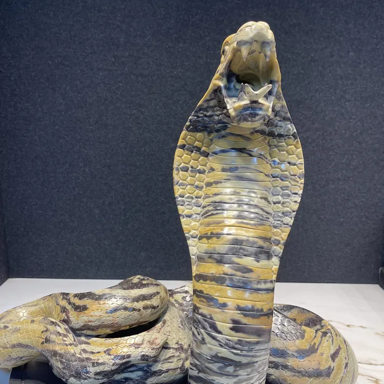 雄霸一方—-动物雕刻，独特造型彰显艺术魅力