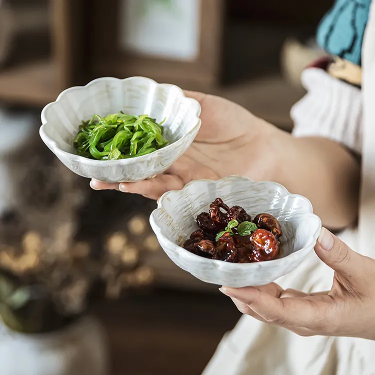 粗陶花边碟子陶瓷味碟凉菜碟烧烤味碟家用蘸料碟醋碟酱碟寿司味碟