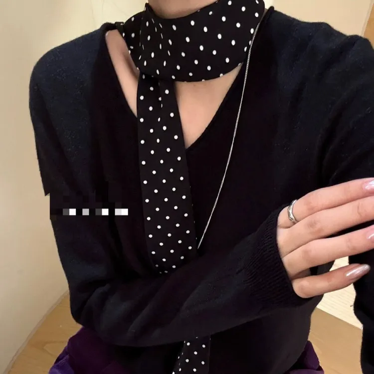 秋冬款时尚慵懒风V领长袖上衣5909