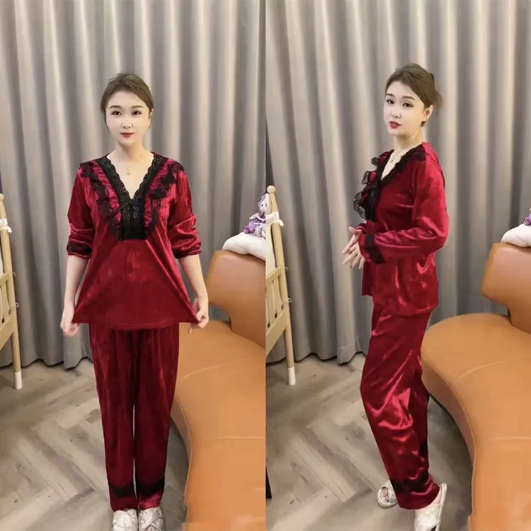 秋冬新款丝绒蕾丝拼接女士宽松保暖家居服红色时尚大码气质洋气