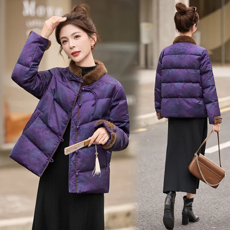 新中式轻国风羽绒服女2025年冬季高级感今年流行盘扣加厚保暖外套