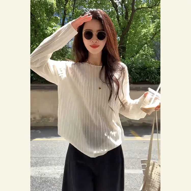 2025秋季轻奢高级设计感小众不撞衫独特超好看欧货爆款白色T恤女