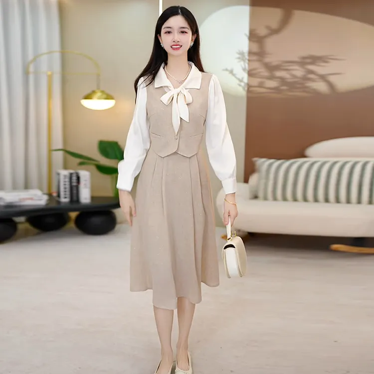 轻奢淑女风假两件连衣裙女2025秋季中老年气质端庄减龄蝴蝶结裙子