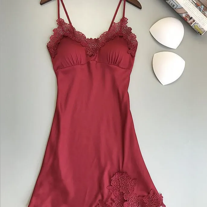 带胸垫缎面性感冰丝睡衣女士夏季蕾丝吊带睡裙性感仿真丝蕾丝睡衣