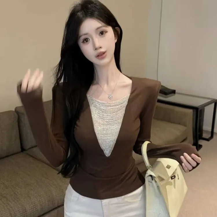 2025秋冬新款设计感重工珠链拼接长袖T恤气质修身显瘦打底衫上衣