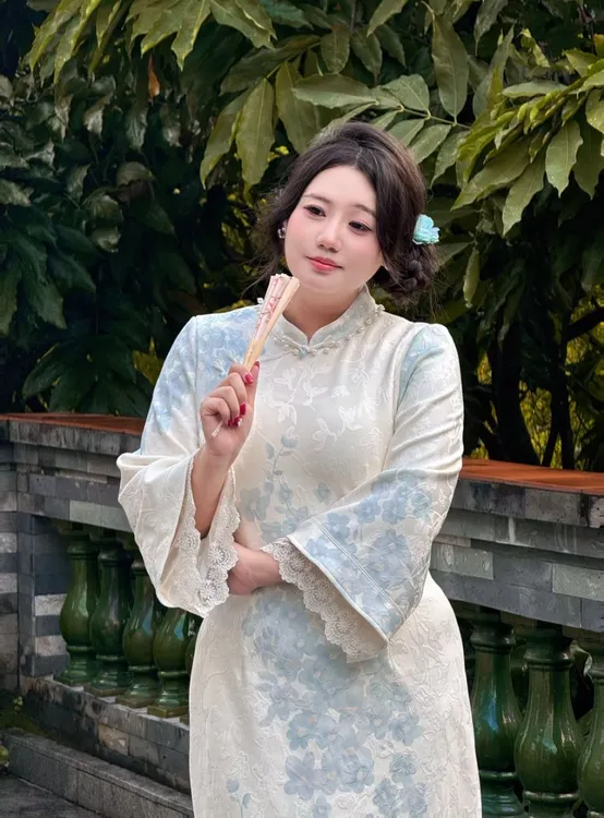 码加加51942胖MM2025秋冬季新款大码改良新中式加绒旗袍连衣裙