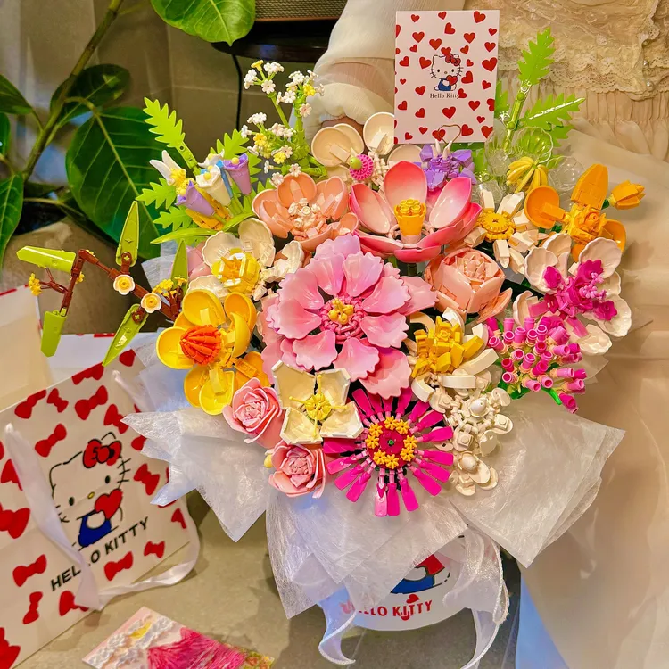 【哈喽kitty】积木花一整套益智积木花束拼装礼物女孩玫瑰永生花