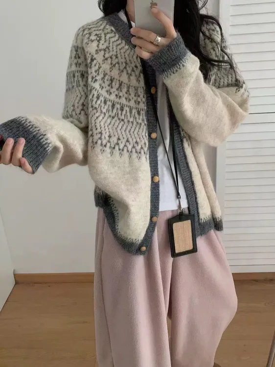 秋冬灰色费尔岛提花毛衣外套女2025秋冬外穿宽松慵懒针织开衫上衣