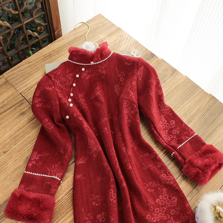 俏娘鱼红色复古新中式婚礼旗袍女2025冬季新款加绒保暖订婚敬酒服