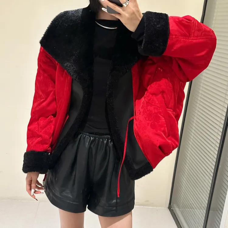新年款红运年年翻领保暖厚款新国标喜庆红色外套拼接加厚加绒百搭