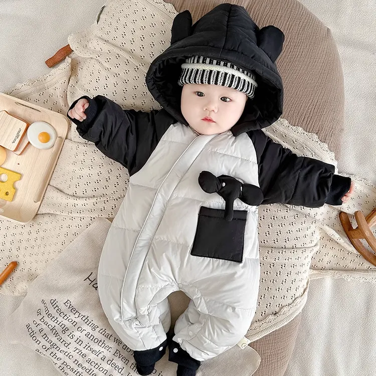 新生婴儿连体羽绒服冬季外出爬服0-6个月男女宝宝冬装衣服轻薄款3