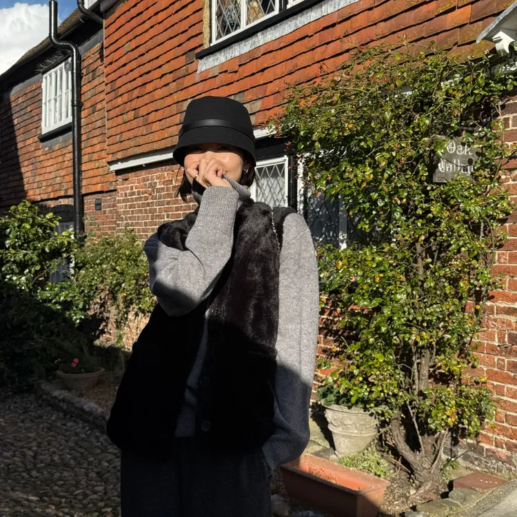 DE Mincollection毛茸马甲/V领舒适百搭叠穿环保皮草马甲55922