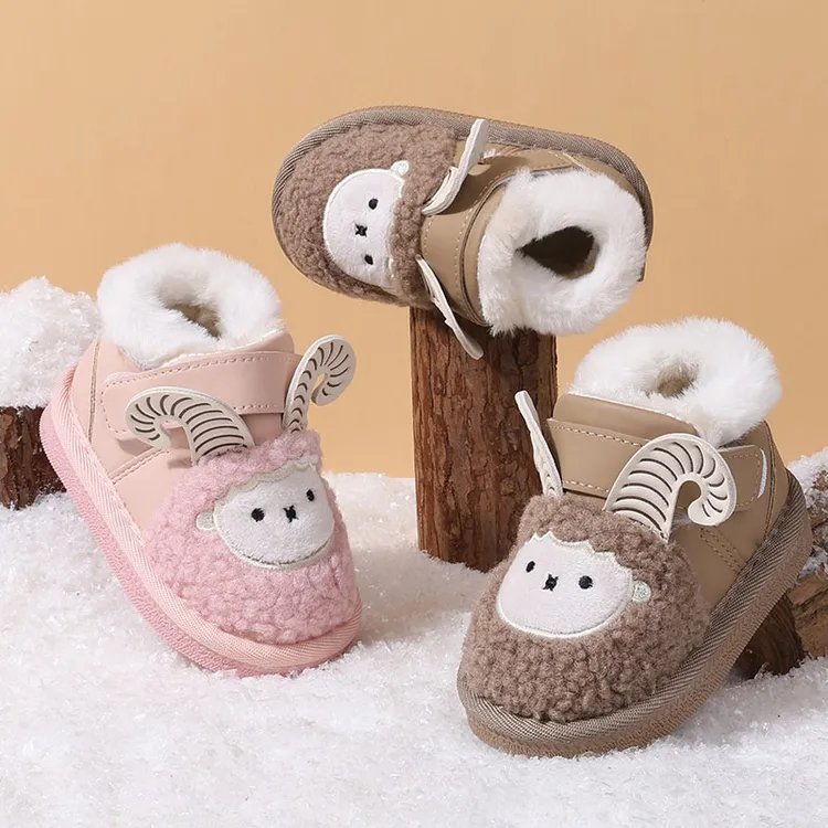 2025冬季新款婴儿加绒棉鞋0-2岁学步鞋卡通软底男女童雪地靴保暖
