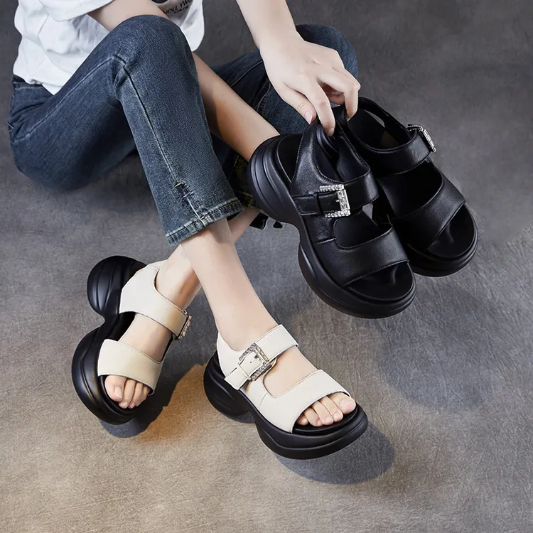 羊皮女鞋2025夏季新款真皮厚底运动凉鞋女外穿一字带水钻沙滩鞋