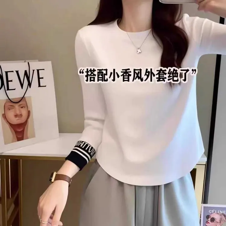 圆领白色长袖T恤女2025新款洋气春秋修身内搭打底衫辣妹短款上衣