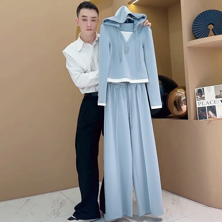 【韩哥女装】2025春季《蓝水色似蓝》水蓝色假两件连帽休闲套装6212A