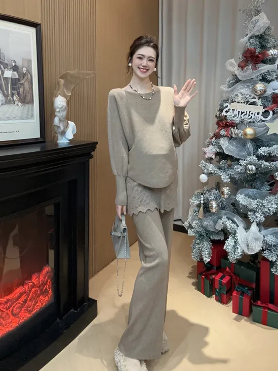 Zoey孕妇装［奶芙芙］冬季韩系宽松大版毛衣搭配孕妇调节屁帘裤套装