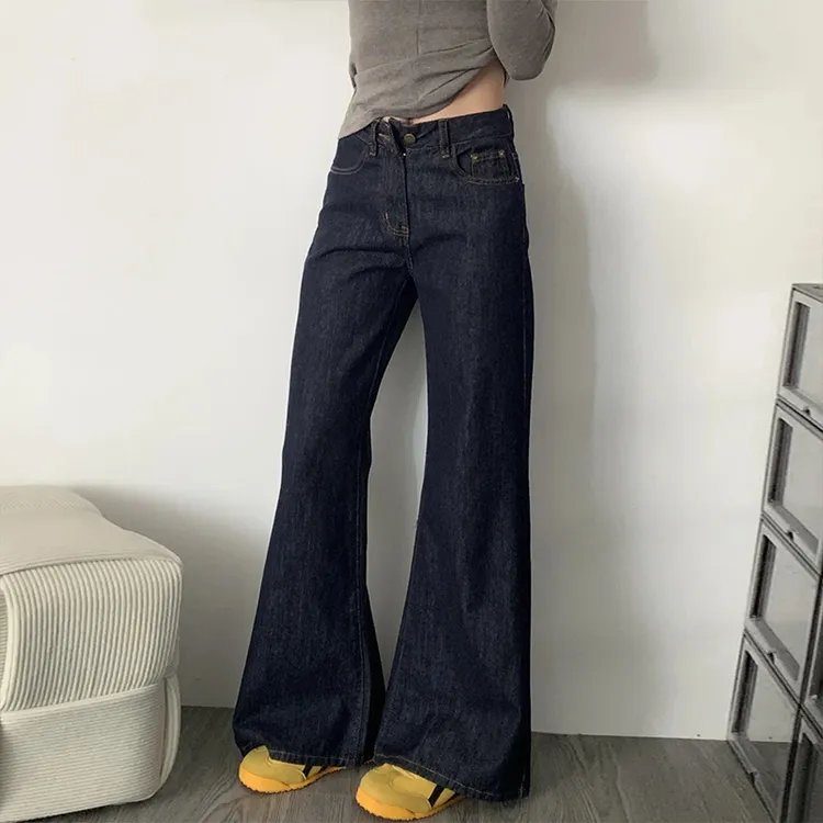 丹宁蓝不贴腿微喇高腰宽松直筒牛仔裤秋季大码梨型显瘦垂感喇叭裤