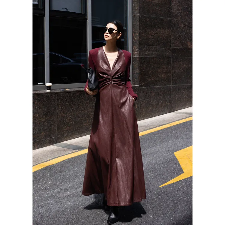 欧洲站女装法式优雅V领收腰大摆蛋白皮拼接长袖收腰秋长裙连衣裙