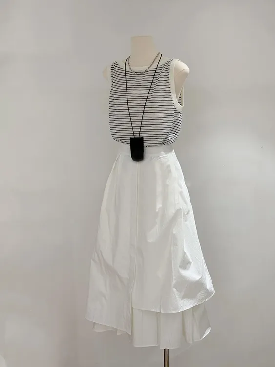 夏季小个子减龄穿搭一整套无袖条纹上衣白色半身裙套装女2025新款