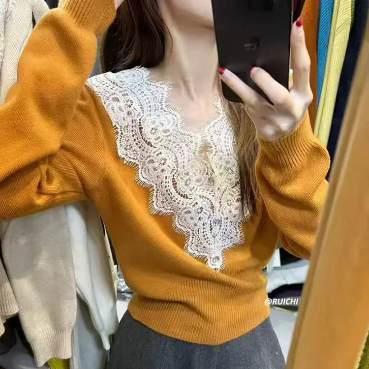 2025秋季新款法式慵懒琥珀流光风V领蕾丝短款套头长袖针织衫上衣