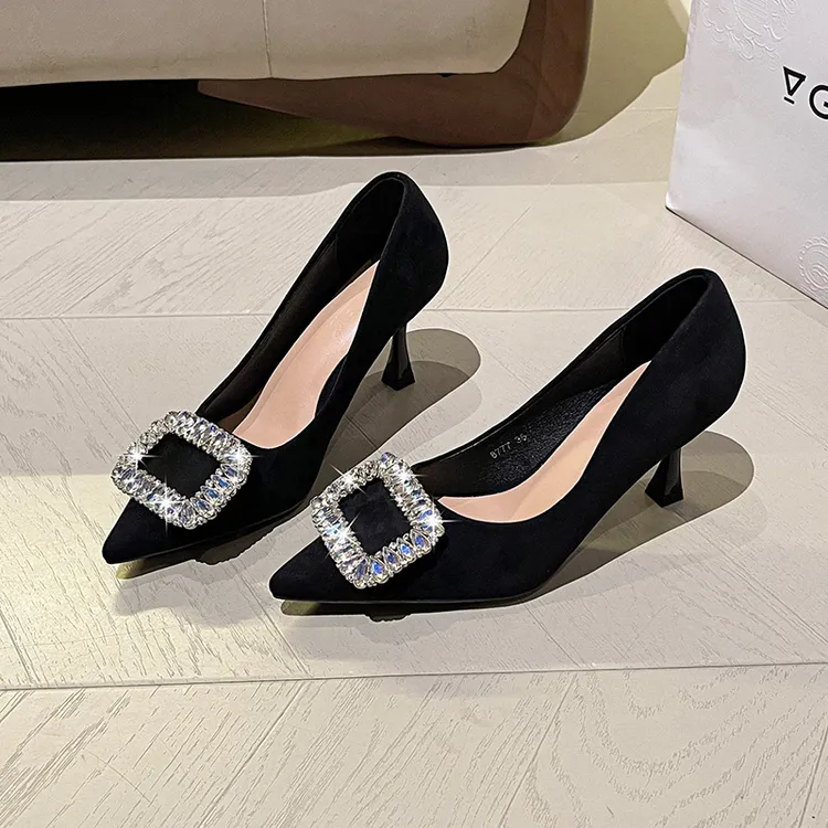 浅口高跟鞋尖头细跟方扣水钻气质黑色职业百搭法式久穿不累脚单鞋
