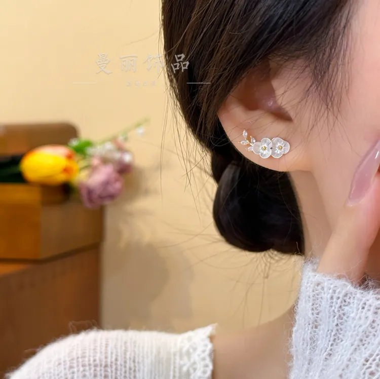 铜合金耳饰 2025新款超精致仙女风金枝莹花 耳钉耳饰