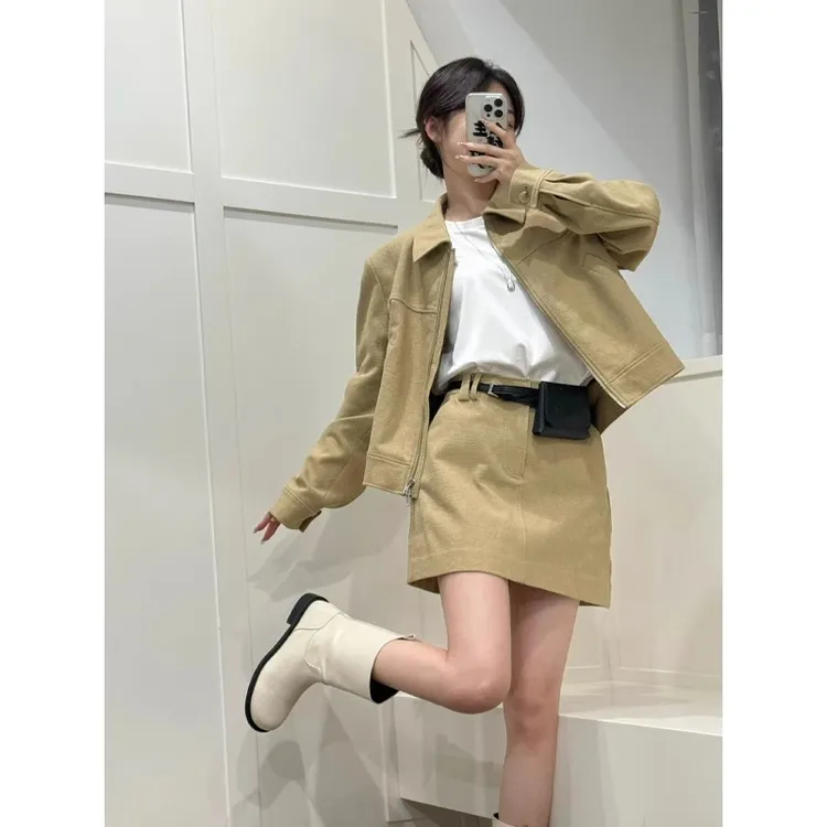 工装套装女潮炸街秋季新款美式复古短款翻领夹克外套半身裙两件套