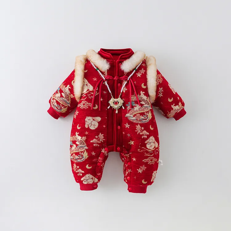 婴幼儿冬季保暖衣服满月百天连体衣年服可爱周岁爬服外出加厚棉衣