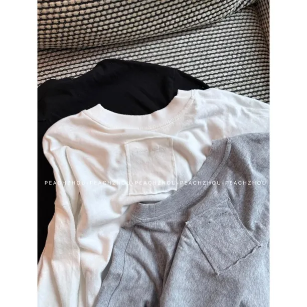 『PEACHZHOU』软棉刺绣贴布磨破领口宽松圆领长袖休闲纯色大版型T恤