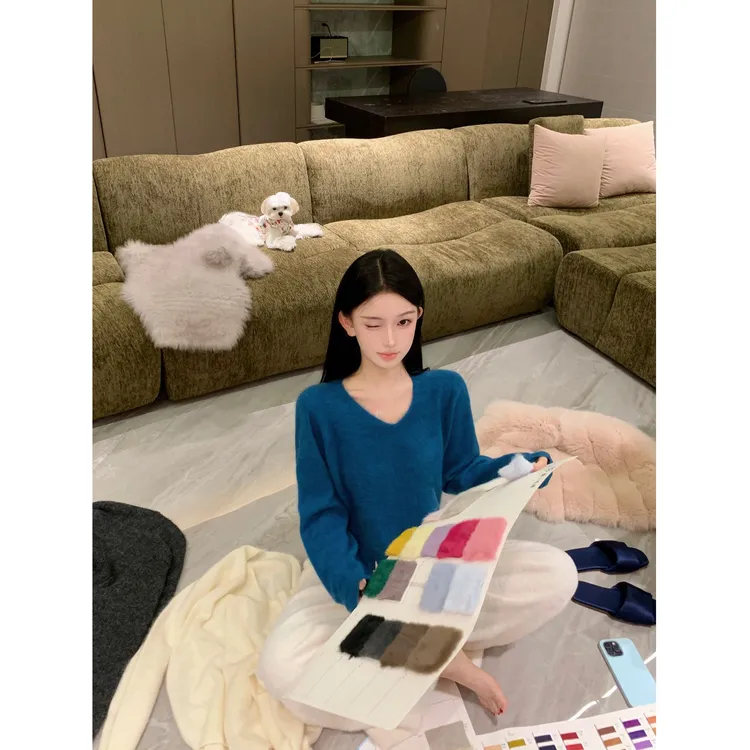 法式气质女神时尚高级显瘦宽松百搭慵懒V领套头衫长袖上衣配裤子