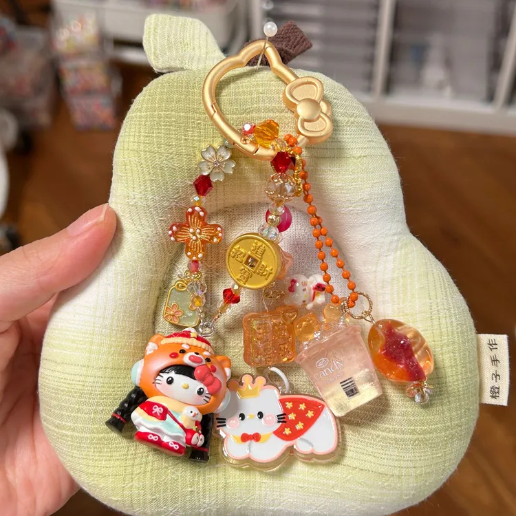 【小妤diy手作铺】编号A萌粒原创设计手机链子2025年可爱治愈小物件