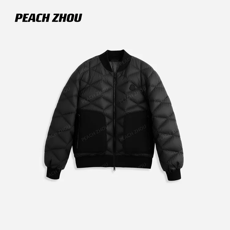 『PEACHZHOU』徽章绗缝白鸭绒宽松棒球领飞行员外套休闲保暖羽绒服