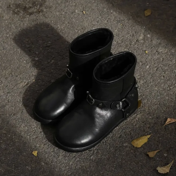 植鞣马皮冬季欧美风时尚雪地靴皮靴吸震保暖厚底冬季阔腿裤必备鞋